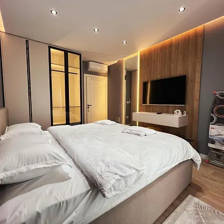 Luxury * שקודר